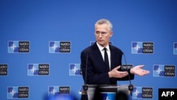 Jens Stoltenberg spune că ajutorul Occidentului este esențial pentru ca Ucraina să învingă Rusia. 
