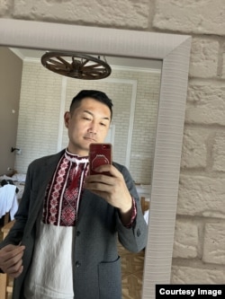 Такаші у вишиванці