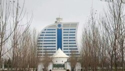 Berdimuhamedowyň garyndaşlary Awaza 'geldi', gözegçilik güýçlendi. Sebitde otly we uçar biletleri tapdyrmaýar