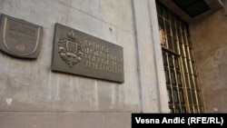 Izvršni odbor SANU saopštio je da se "sa čuđenjem upoznao sa idejom o uvođenju odrednice 'Vojvođanin' u budućem popisu" u Srbiji.