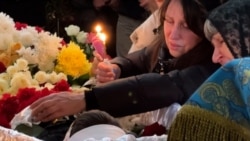 Ucrainenii își plâng copiii uciși în loviturile rusești asupra Krivoi Rog