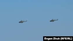 Вертолеты Ми-8 над аннексированным Крымом, архивное фото