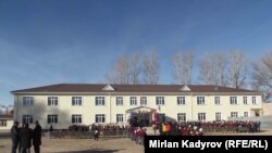 Жети жылдан кийин бүткөн мектеп