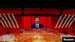 Шоу, посвященное 100-летию основания Коммунистической партии Китая. Пекин.