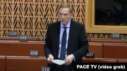 ერიკ-ნილს კროსი