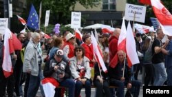 Участники "Марша патриотов" в Варшаве 