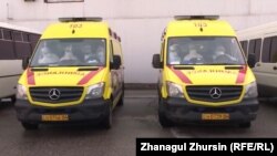 Машины скорой помощи в Актобе. 22 апреля 2020 года.
