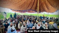 د جانيخېلو (ځونیخېلو) د پوځي بریدونو خلاف په پرلت ناست دي - انځور مې ۱۴، کال ۲۰۲۵ز