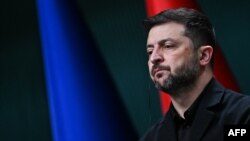 Претседателот на Украина, Володимир Зеленски, на прес-конференција во Претседателскиот комплекс во Анкара на 19 ноември 2025 година.