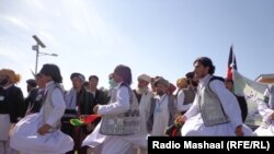 عکس له ارشیفه