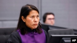 Prokurorja e Specializuar, Kimberly West.