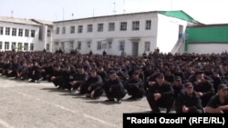 Дар Тоҷикистон теъдоди зиндониён на камтар аз 10 ҳазор нафарро ташкил медиҳанд.