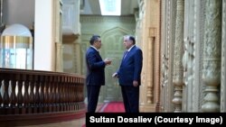 Садыр Жапаров менен Эмомали Рахмон.