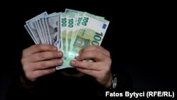 Fotografi ilustruese. 