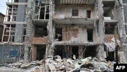 Clădiri rezidențiale din Kiev lovite de drone rusești pe 25 mai 2025.