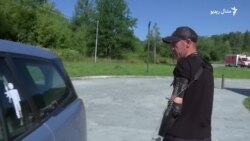 یو اوکراینی سرتېری لاسونه او پښې نه لري خو ګاډی چلولی شي