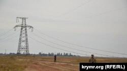 Suport electric de înaltă tensiune în regiunea Herson, Ucraina, octombrie 2015.