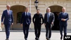 Лидеры Германии, Франции, Украины, Великобритании и Польши на встрече в Киеве, 10 мая 2025 года