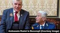 Generalul maior în retragere Radu Theodoru la sediul Ambasadei Rusiei în București în 2 noiembrie 2023