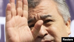 Omurbek Tekebaev has been the victim of dirty tricks before.