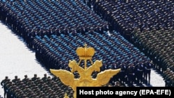 Парад під час пандемії: Росія провела масштабні святкування Дня Перемоги у Другій світовій війні – фоторепортаж