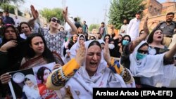 پېښور کې نرښځيان د احتج په وخت - انځور له ارشیفه 