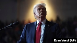 Обраний президент Дональд Трамп пообіцяв зробити цілу серію екстрених дій