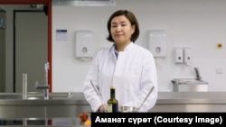 Жамила Сманалиева иш учурунда. Дрезден, Германия.