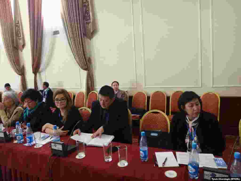 "Сталиндик репрессиянын күнөөсүз курмандыктары элдин эсинде" аттуу эл аралык илимий жыйында. 08.11.2017.