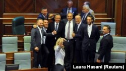 Selfi nakon raspuštanja Skupštine