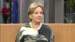 Laima Andrikienė: „Moldovenii trebuie să înţeleagă gravitatea situației în care se află țara”