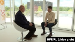 Андрій Курков під час інтерв'ю українській службі Радіо Свобода