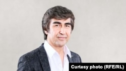 داوود سرخوش هم د هرات لپاره د کمپاین غړی دی او د خپل ننني کنسرت یوه اندازه پیسې زلزله ځپلو ته استوي