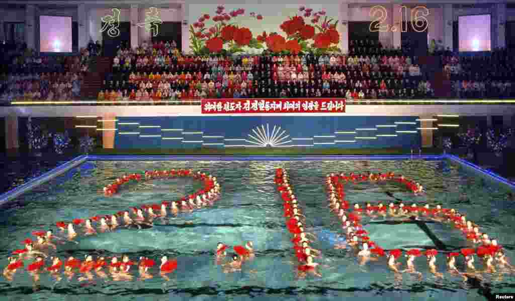 Synchronized swimmers perform to celebrate Kim Jong Il's birthday, which falls on February 16, in Pyongyang in February 2011.