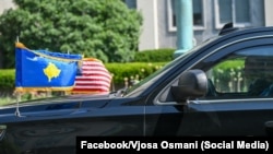 Për Kosovën, aleanca me SHBA-në mbetet një bosht i pathyeshëm. Pas një takimi me presidetin amerikan, Donald Trump, në shtator, presidentja e Kosovës, Vjosa Osmani, tha se e ka falënderuar atë për, siç u shpreh, angazhimin e palodhshëm për paqe. 