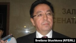 Кайрат Лама Шариф, председатель агентства по делам религий. Астана, 29 сентября 2011 года.   