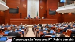 Татарстан парламенты утырышы, архив фотосы