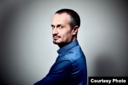 Dragoș Stanca, președintele Biroului Român de Audit Transmedia (BRAT) și fondator al platformei hybrid media UPGRADE 100.