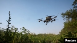 Міністр оборони Джон Гілі повідомив, що цього року Велика Британія інвестувала 600 мільйонів фунтів стерлінгів у прискорення поставок дронів для Збройних сил України, включаючи десятки тисяч FPV-дронів