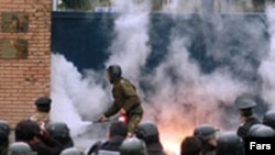 Anger protesters in Tehran condemn Israeli assault on Gaza Strip.