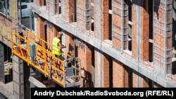 Декілька будівель в Києві та області отримали вироки про знесення, але все ще стоять