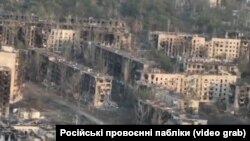 8 жовтня в ефірі Радіо Свобода начальник міської військової адміністрації Василь Чинчик повідомив, що в Торецьку залишається понад тисяча цивільних, які не мають бажання виїжджати.