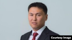 Асхат Осмонов.