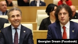 Почетный и фактический председатели «Грузинской мечты» Бидзина Иванишвили и Ираклий Кобахидзе