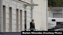 ირაკლი ღარიბაშვილი სასამართლო სხდომის დასრულების შემდეგ