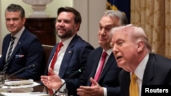 Американскиот претседател Доналд Трамп и потпретседателот Џ.Д. Венс на средба во Белата куќа 