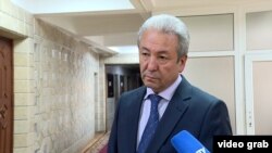 Адахан Мадумаров, Жогорку Кеңештин депутаты.