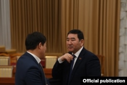 Суйун Омурзаков.