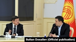 Садыр Жапаров менен Акылбек Жапаров. 