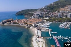 Budva. Fotografi nga arkivi.